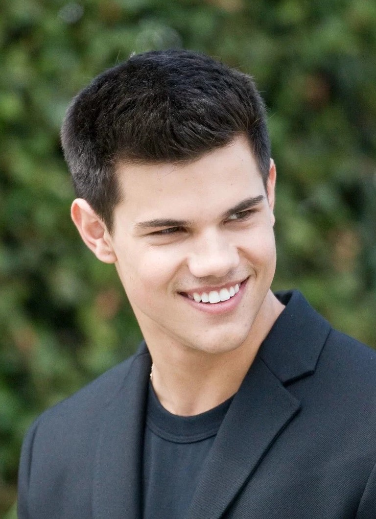 Taylor Lautner